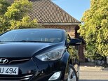 Hyundai Elantra-12