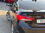 Hyundai Elantra-17
