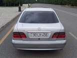 Mercedes E 240-10