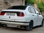 Volkswagen Polo-6