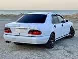 Mercedes E 280-7