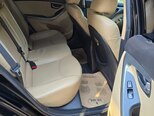 Hyundai Elantra-11