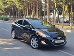 Hyundai Elantra-1