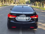 Hyundai Elantra-7