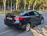 Hyundai Elantra-8