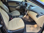 Hyundai Elantra-12