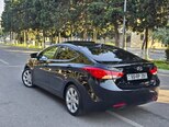 Hyundai Elantra-5