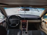 Mercedes 200 D-7