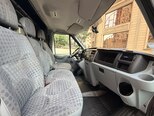 Ford Transit-16