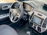 Hyundai i20-17