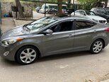 Hyundai Elantra-4