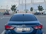 Hyundai Elantra-2