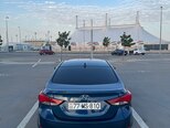 Hyundai Elantra-12