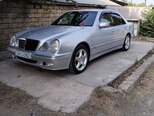 Mercedes E 220-2