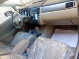 Nissan Tiida-8