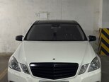 Mercedes E 250-1