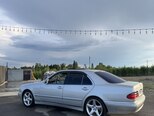 Mercedes E 280-4