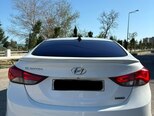 Hyundai Elantra-12