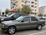 Mercedes 190-2
