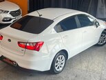 Kia Rio-13