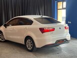 Kia Rio-11