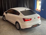 Kia Rio-12