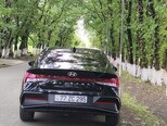 Hyundai Elantra-12