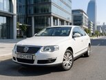 Volkswagen Passat-1