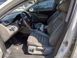 Volkswagen Passat-16