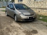 Toyota Prius-8