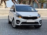 Kia Carens-1