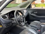 Kia Carens-9