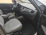 Kia Carens-6