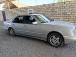 Mercedes E 220-4
