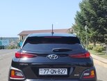 Hyundai Kona-11