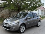 Renault Clio-11