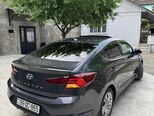 Hyundai Elantra-5