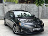 Hyundai Elantra-1