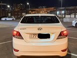 Hyundai Accent-2