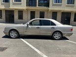 Mercedes E 320-3