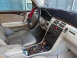 Mercedes E 320-8