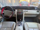 Mercedes E 320-13