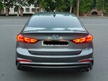 Hyundai Elantra-2