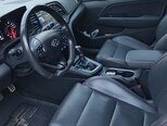 Hyundai Elantra-12