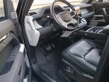 Land Rover Defender-6