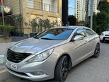 Hyundai Sonata-6