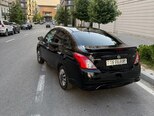 Nissan Versa-6
