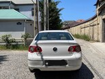 Volkswagen Passat-5
