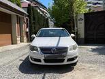 Volkswagen Passat-1