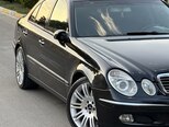 Mercedes E 320-11